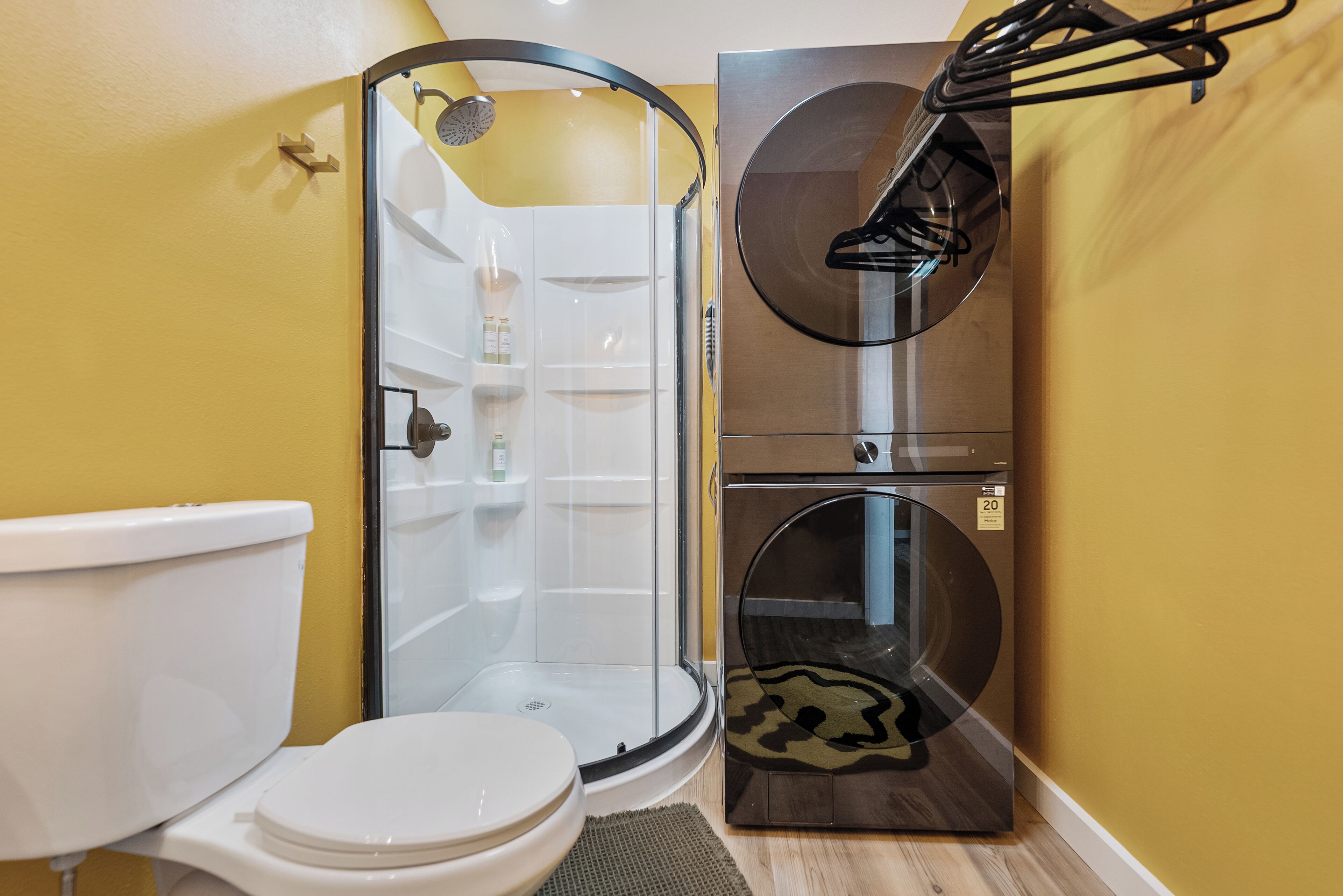 淋浴設備、提供毛巾、番梘、廁紙