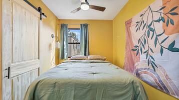 1 bedroom, WiFi, bed sheets