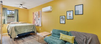 Serene Studio Near Downtown Milton & Water!