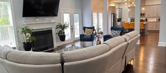 Spacious 5-bedroom house at Mount Vintage Golf Club - Masters Week Rental