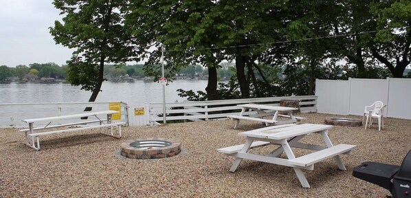 Exterior - Dockside Lake Resort (Monticello)