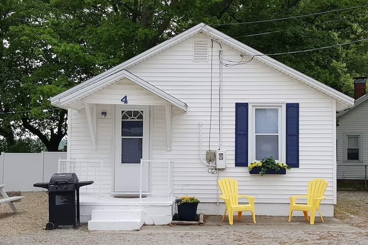 Cabin | Individually decorated, free WiFi, bed sheets