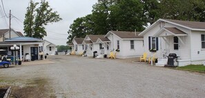 Exterior - Dockside Lake Resort (Monticello)