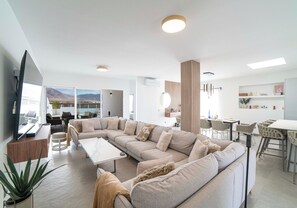 TV - Luxury, High-Standard Villa with Hot Tubs, Air Con & Pool - Sleeps 8 (Playa Blanca)