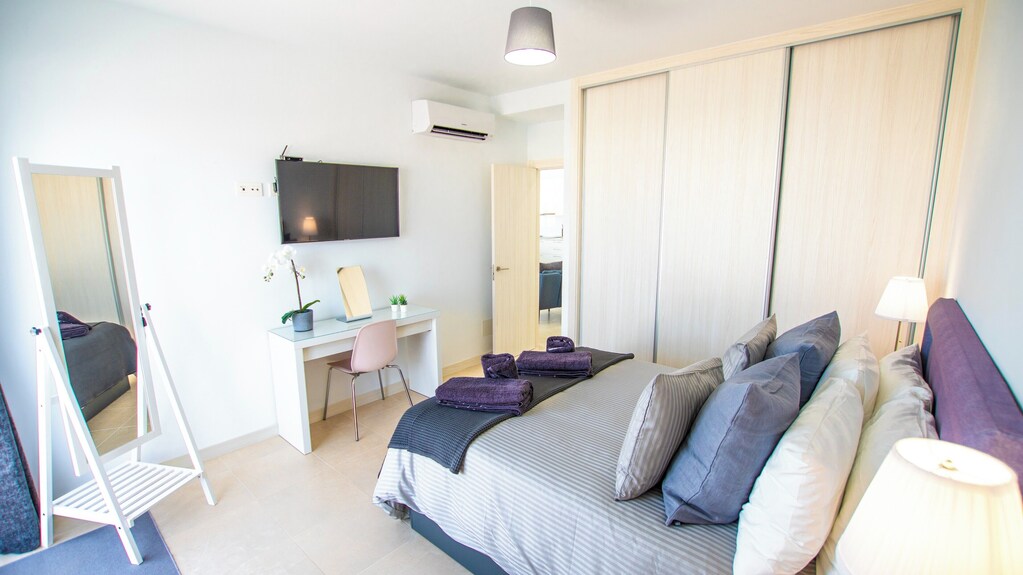 3 Bedroom Villa With Hot Tub Close To Marina Rubicon - Lanzarote