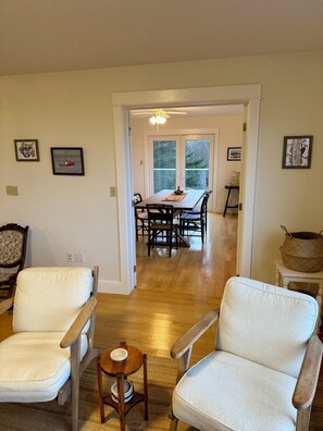 Interior - Oceanfront Retreat on the Bay of Fundy – Stunning Views & Serene Privacy (Berwick)