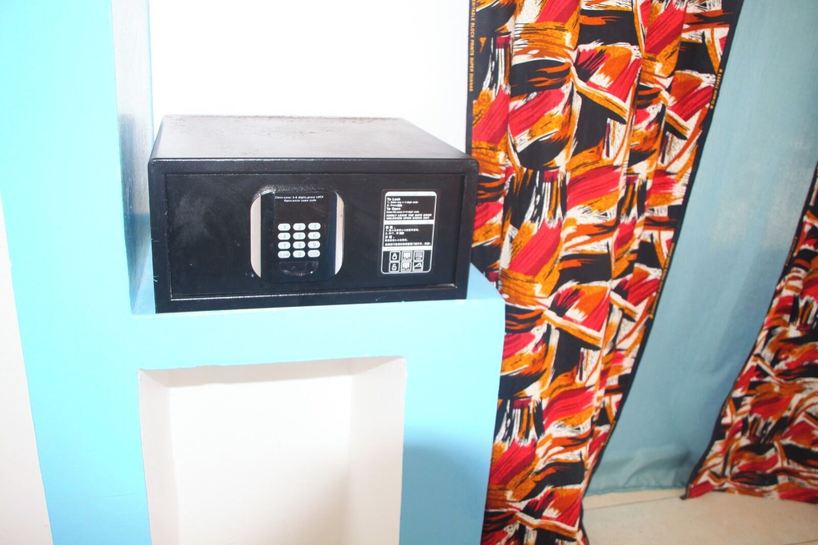 Cofres nos quartos, cortinas blackout