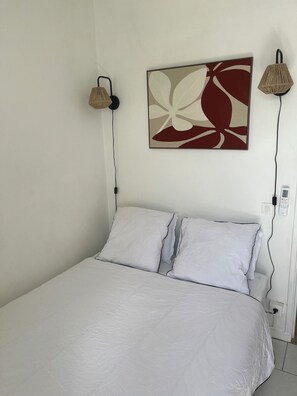 1 bedroom, internet, bed sheets