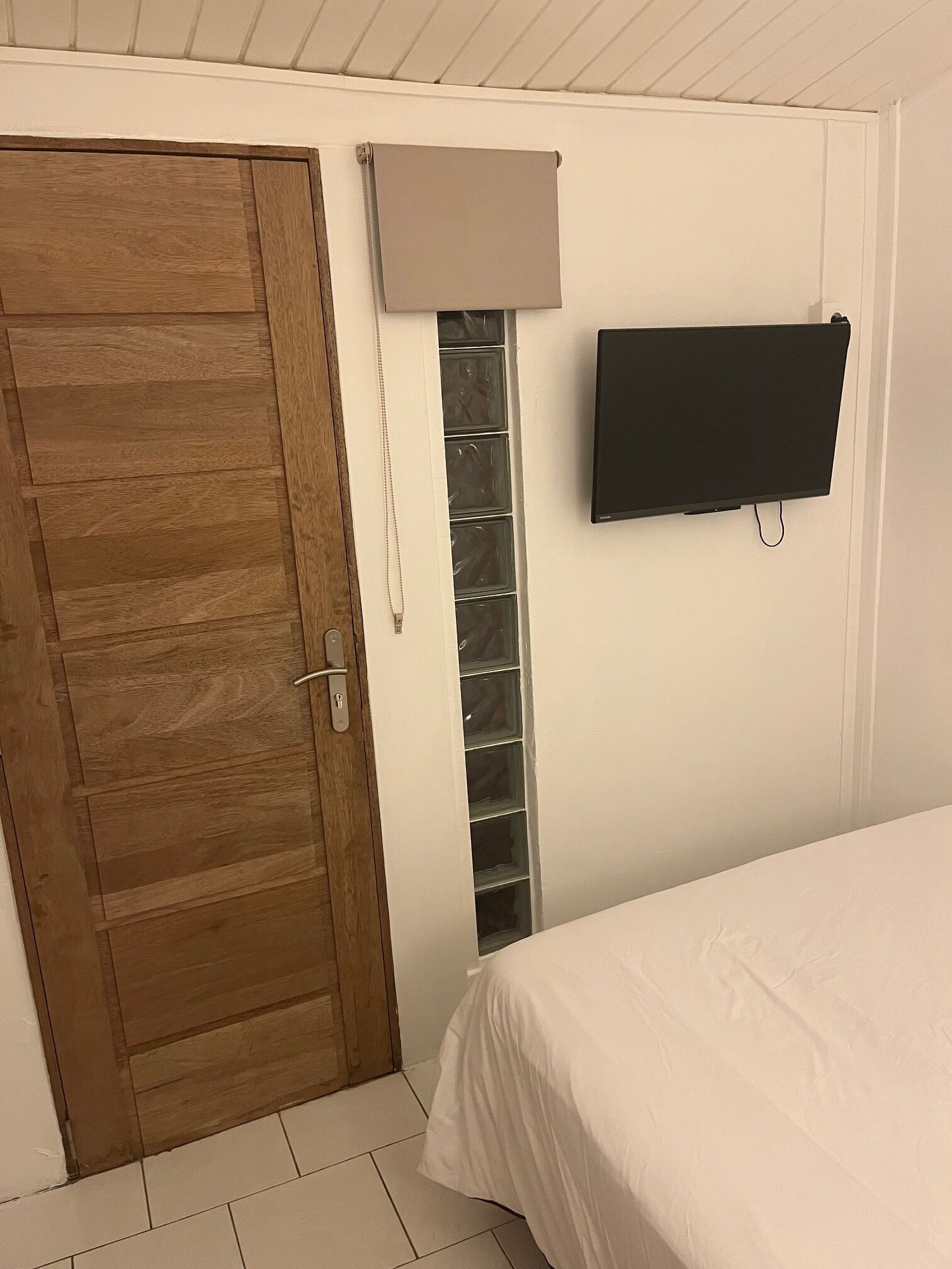 1 habitación, internet y ropa de cama 