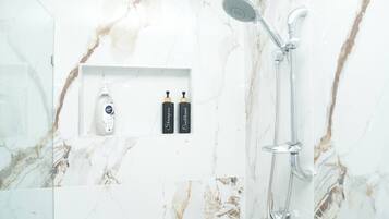 Ducha, secador de pelo