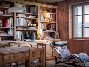 Interior - Chalet Le Bouchat - Former farmhouse with exceptional views - OVO Network (Manigod)