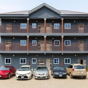 Exterior - CJ Apartment (Kasoa)