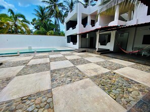 Outdoor pool, a heated pool - Very comfortable suite with 2 dbl beds, terrace and AC. Only 2 blocks from beach (Los Ayala)