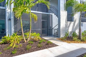Interior - Hlb14267-1213 (Punta Gorda)