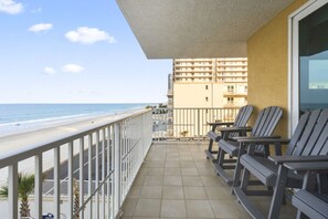 Interior - A Wave From it All Oceanfront Pool Condo (Daytona Beach Shores)