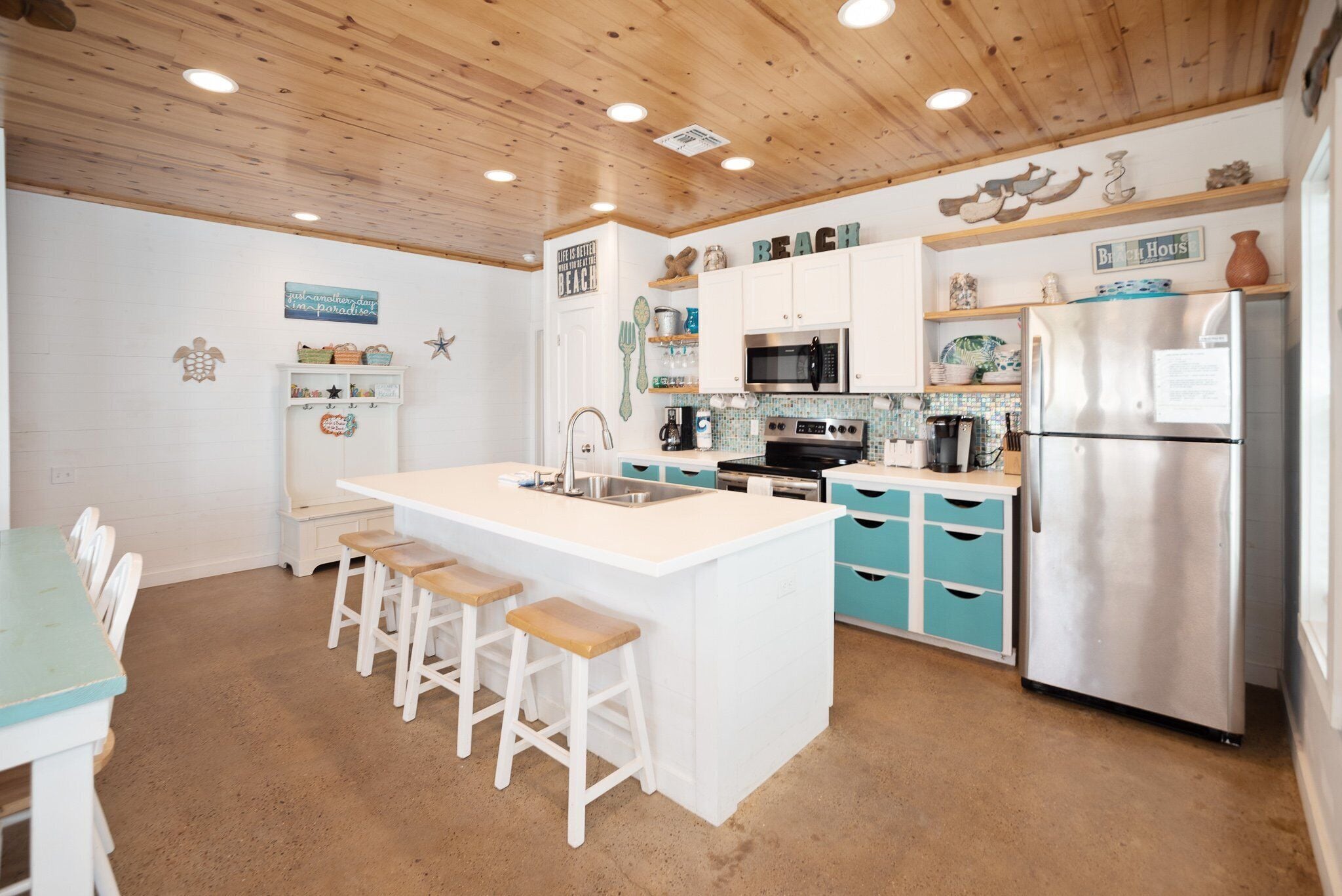 House (4 Bedrooms) | Interior