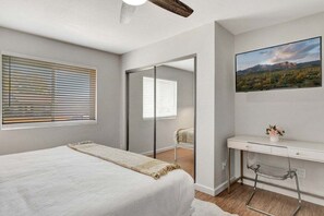 Interior - Poinsettia (Scottsdale)