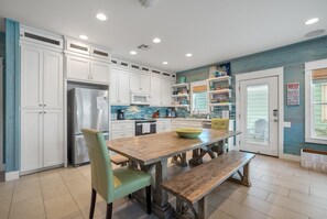 Interior - Pura Vida - Beach Gear Credit Included! (Port Aransas)