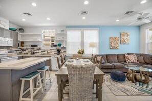 Interior - Sea Glass Cottage - Beach Gear Credit Included! (Port Aransas)