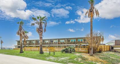 Sunrise Villas 207 - Boardwalk TO THE Beach!