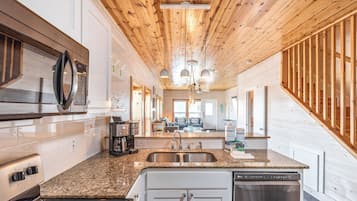 Villa (3 Bedrooms) | Interior