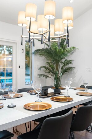 Interior - Sdaletreehouse Pool Gameroom Firepit (Scottsdale)