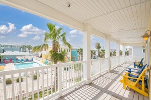Interior - Sandy Craic - Elevator! Beach Gear Credit Included (Port Aransas)