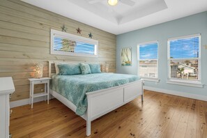 Interior - Sandy Craic - Elevator! Beach Gear Credit Included (Port Aransas)