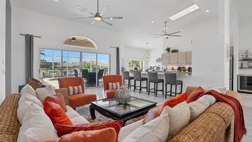 House (3 Bedrooms) | Front of property