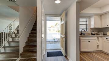 Villa (2 Bedrooms) | Interior
