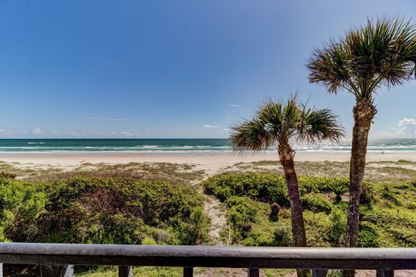 Interior - Yellow Sunshine Oceanfront Townhouse, Private Balcony Unit #2 (Ponce Inlet)