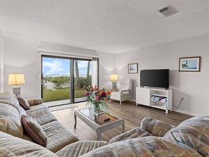 Villa (2 Bedrooms) | Interior - Yellow Sunshine Oceanfront Townhouse, Private Balcony Unit #2 (Ponce Inlet)
