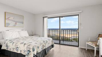 Villa (2 Bedrooms) | Front of property