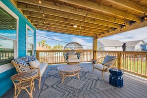 Interior - Casita Del Mar - Golf Cart Included! Boat Parking! (Port Aransas)