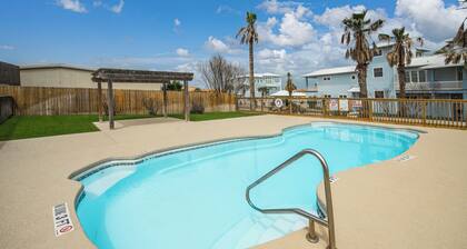 Sunrise Villas 208