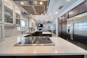 Interior - Lighthouse Retreat With A Pool (Ponce Inlet)