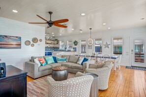 Interior - No Regrets! PET Friendly! (Port Aransas)