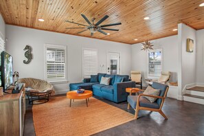 House (4 Bedrooms) | Interior - Happy Ours - Next to the Pool! (Port Aransas)