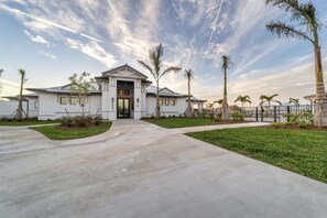 Interior - Heritage Landing Haven Resort Amenities + Golf Membership (Punta Gorda)
