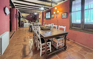 Dining - Gorgeous home in Almedinilla (Almedinilla)