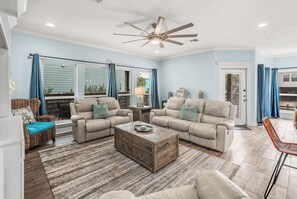 Interior - Sunrise Paradise - Pet Friendly! Boat Parking! (Port Aransas)