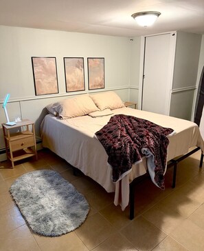 2 bedrooms, Internet, bed sheets - Serene 2-bedroom apartment in Astoria perfect for your getaway (Astoria)