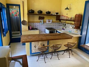 Fridge, oven, stovetop, coffee/tea maker - Linda Fazenda em Miguel Pereira! (Paty do Alferes)