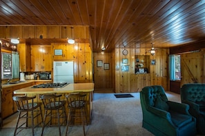 Chalet (2 Bedrooms) | Intérieur