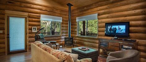 Chalet (2 Bedrooms) | Interior