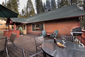 Front of property - Wapiti (Yosemite National Park)