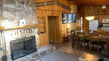 Chalet (4 Bedrooms) | Intérieur