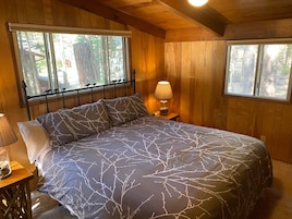 Chalet (4 Bedrooms) | Interior