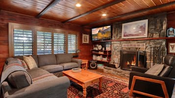 Chalet (2 Bedrooms) | Intérieur