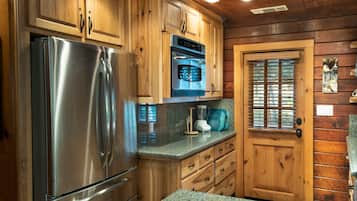 Chalet (3 Bedrooms) | Interior